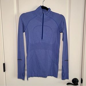 Lululemon ~ quarter zip 4